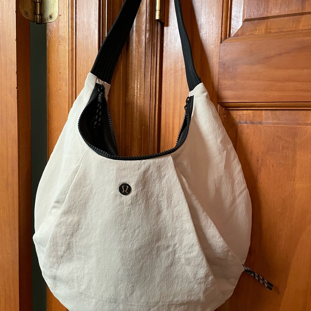 lululemon athletica cream Shoulder hobo Bag